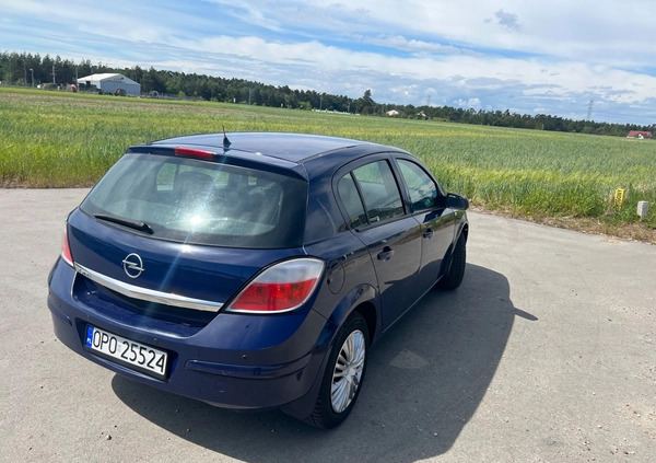 Nissan Qashqai cena 52444 przebieg: 145300, rok produkcji 2016 z Bogatynia małe 596
